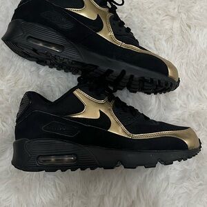 Nike Air Max Youth 7 or Women's 8.5 Sneaker in Black and Metallic Gold
